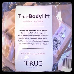 NWT True&Co Bra 36D